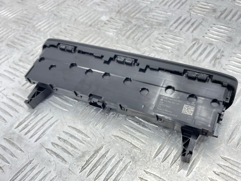 Блок кнопок 8W0925301 Audi Q5