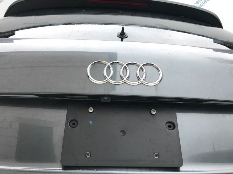 Кришка багажника 4L0827023B Audi Q7