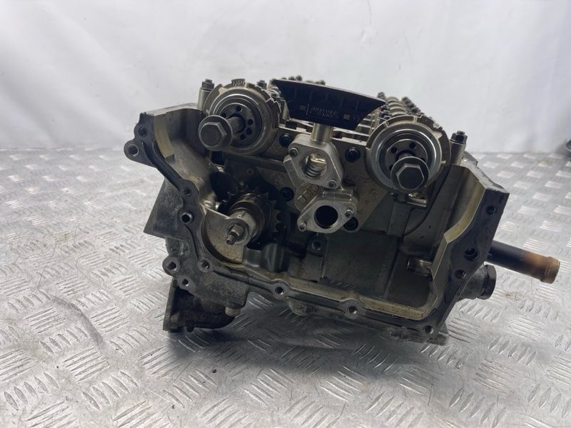 Головка блоку двигуна Volkswagen Touareg