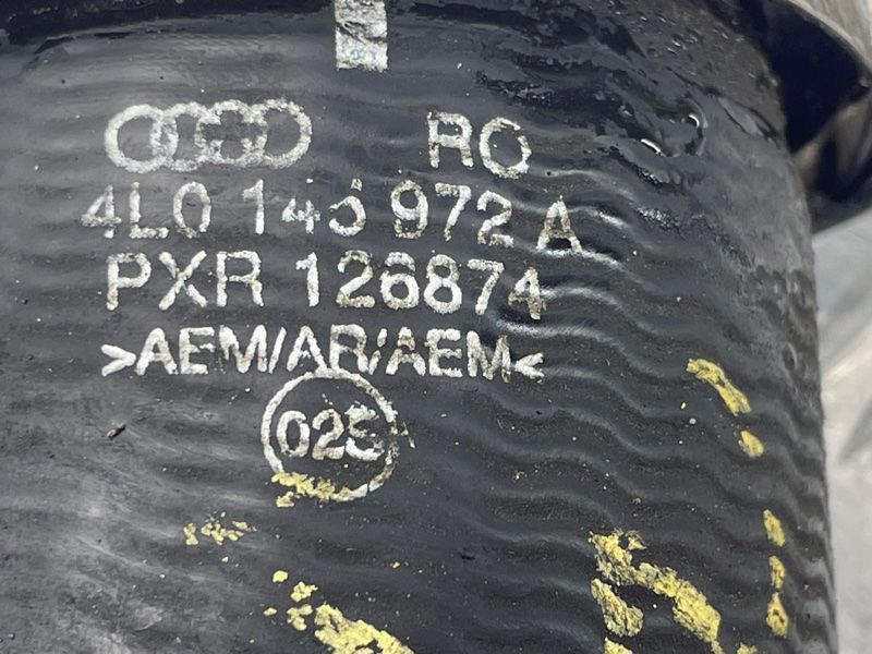 Патрубок інтеркулера 4L0145972A Audi Q7