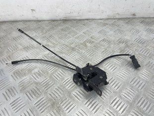 Замок капоту Polestar 2