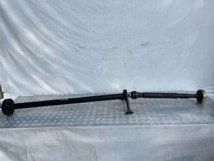Карданный вал 5N0521101N Audi Q3