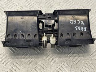 Дефлектор повітропроводу центральний 1006806 Volvo XC60