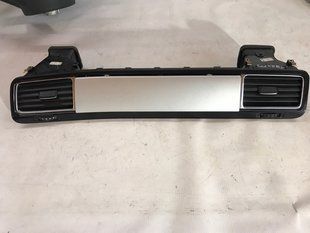 Дефлектор воздуховода 7P1857190ADOZ Volkswagen Touareg