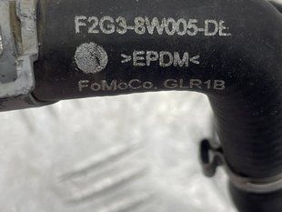 Трубка бачка охолоджувальної рідини F2G38W005DE Ford Edge