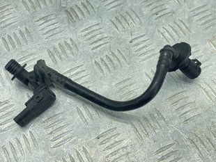 Трубка вакуумна 8W1611931Q Audi A4