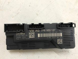 Блок управления крышкой багажника 7P6959107 Volkswagen Touareg