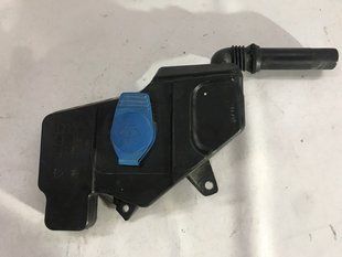 Заливна горловина бачка склоомивача 4G1955462 Audi A6
