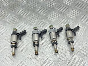 Паливна форсунка 06G906036R Audi A4