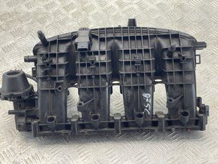 Колектор впускний Audi A6