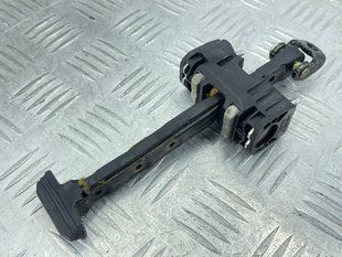 Ограничитель открывания двери 31395138 Volvo XC90