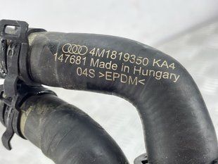 Шланг системи охолодження 4M1819350 Audi Q7