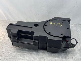 Сабвуфер BOSE 4M0035621A Audi Q7