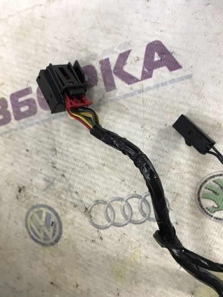 Зовнішнє дзеркало 4L1857410CL01C Audi Q7