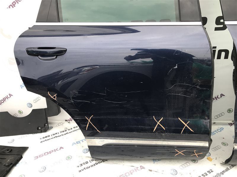Двері 7P0833056A Volkswagen Touareg