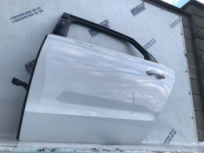 Двері 4H4833051D Audi A8