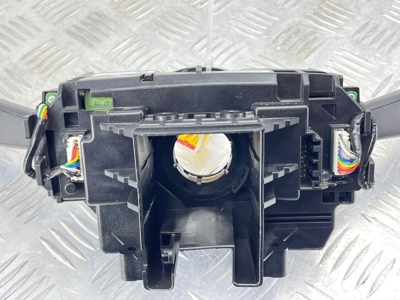 Блок подрулевых переключателей 31327903 Volvo XC60