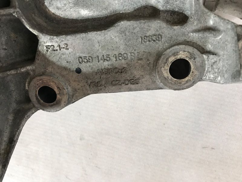 Кронштейн насоса гідропідсилювача керма 059145169B Volkswagen Touareg