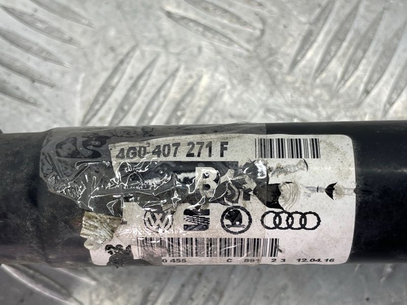 Привідний вал передній 4G0407271F Audi A8 Audi A6, Audi A7, Audi A8, Audi Q5, Audi RS7, Audi S6, Audi S7, Audi S8, Audi SQ5