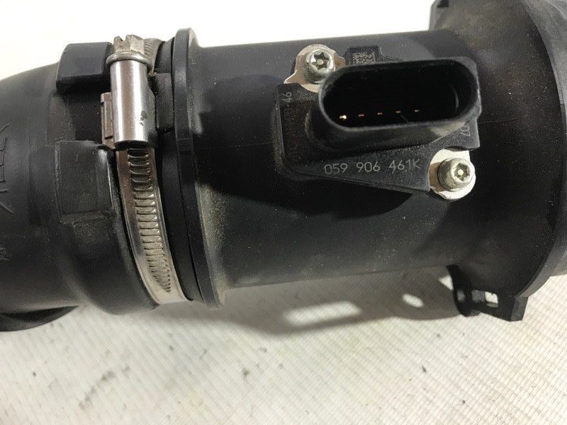 Датчик масового потоку повітря (MAF) 059906461K Audi A6