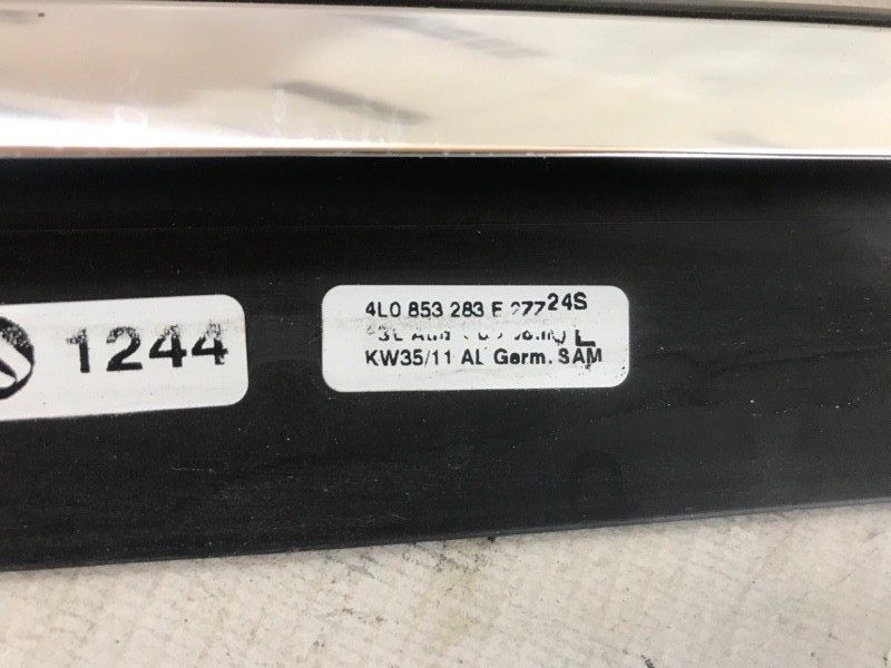 Молдинг дверей 4L0853283E Audi Q7