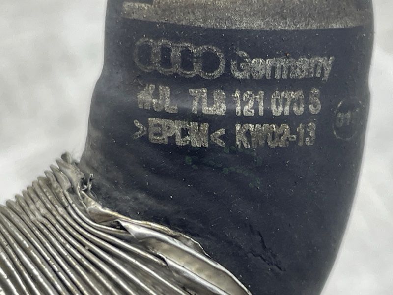 Шланг / Трубка 7L8121070S Audi Q7
