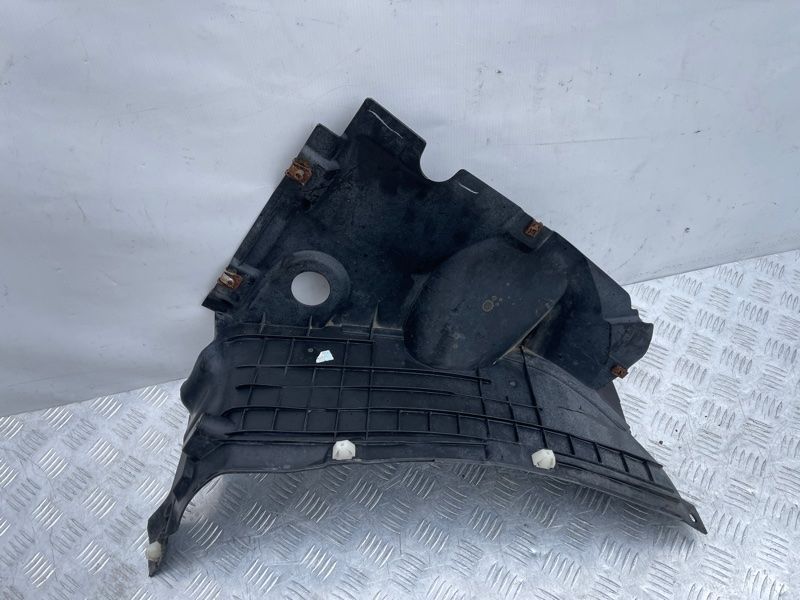 Локер / спойлер колеса 80A85388E Audi Q5