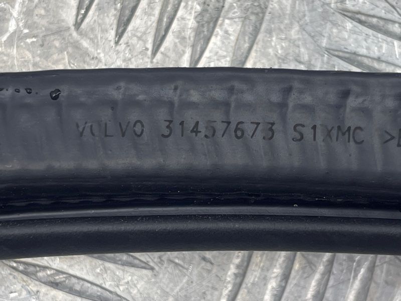 Ущільнювач дверей 31457673 Volvo XC90