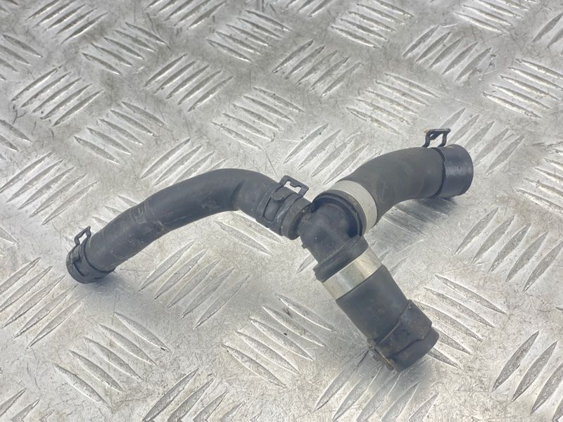 Шланг системи охолодження 7L0121156A Audi Q7