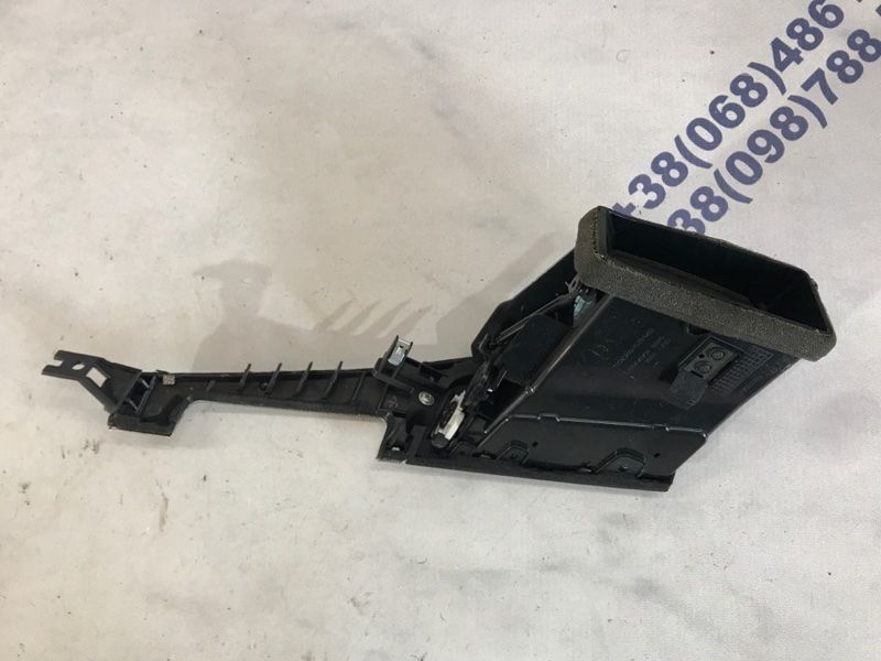 Дефлектор воздуховода 687504GA0A Infiniti Q50