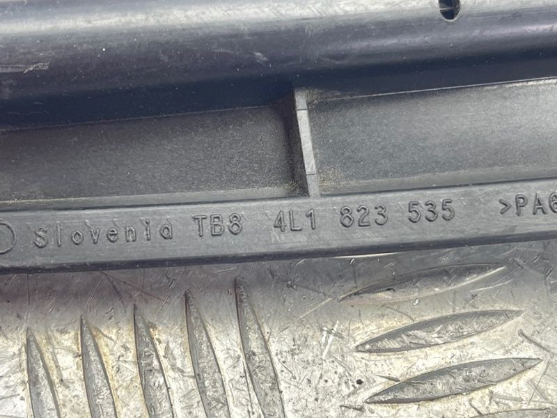 Трос капота Audi Q7