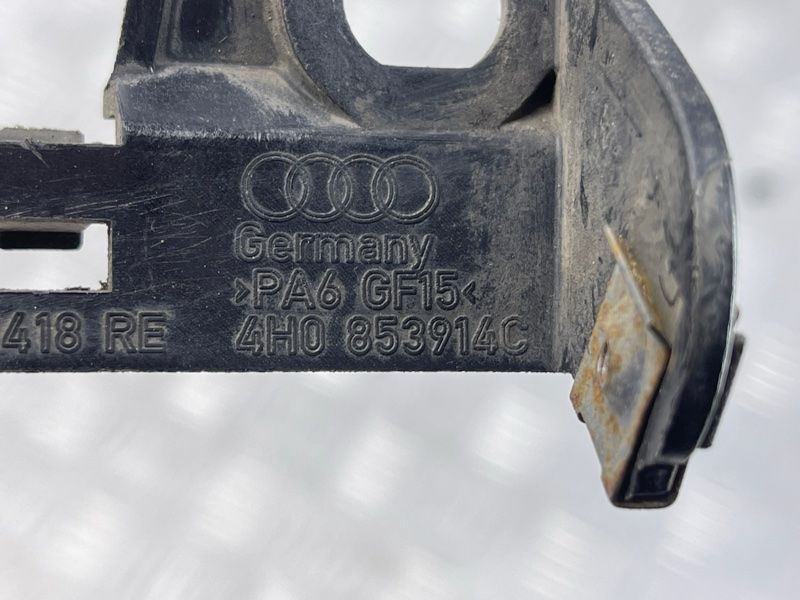 Кронштейн Audi A8