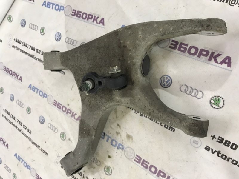 Рычаг задней подвески нижний 8R0505311F Audi A7