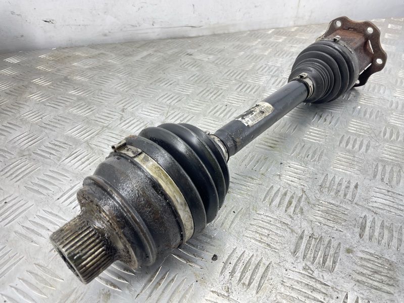 Полуось 4H0407271H Audi A6