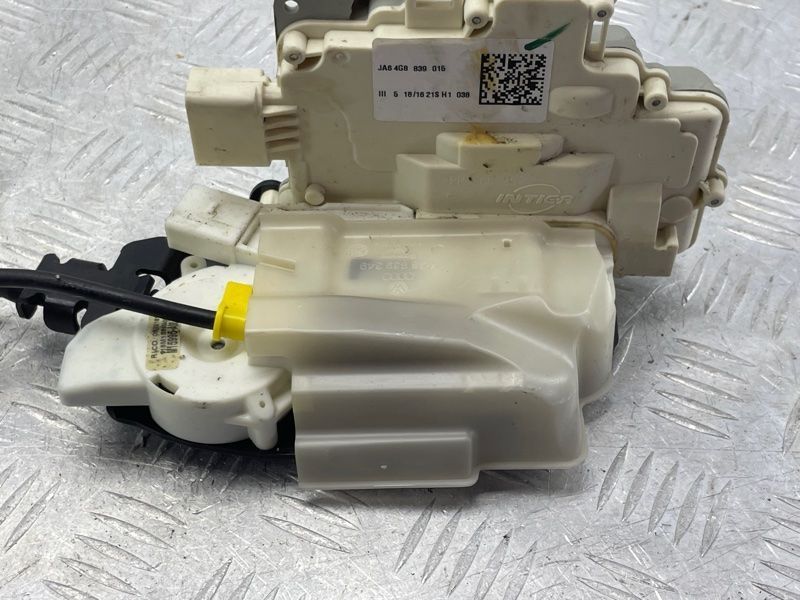Замок двери 4G8839015 Audi A7