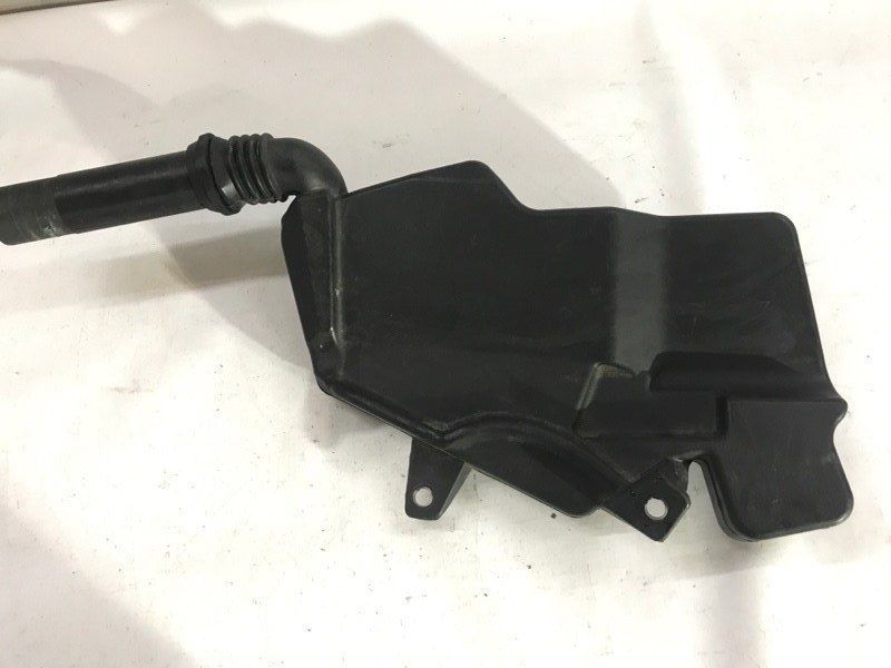 Заливная горловина бачка стеклоомывателя 4G1955462 Audi A6