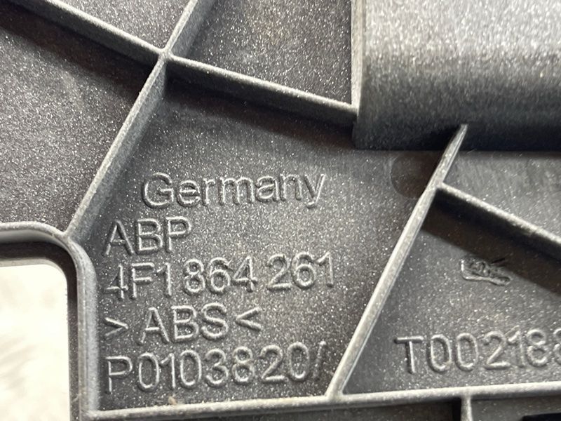 Накладка центральной консоли Audi A6
