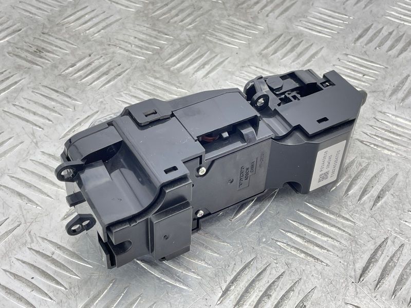 Кнопка Старт/Стоп 31443818 Volvo XC60