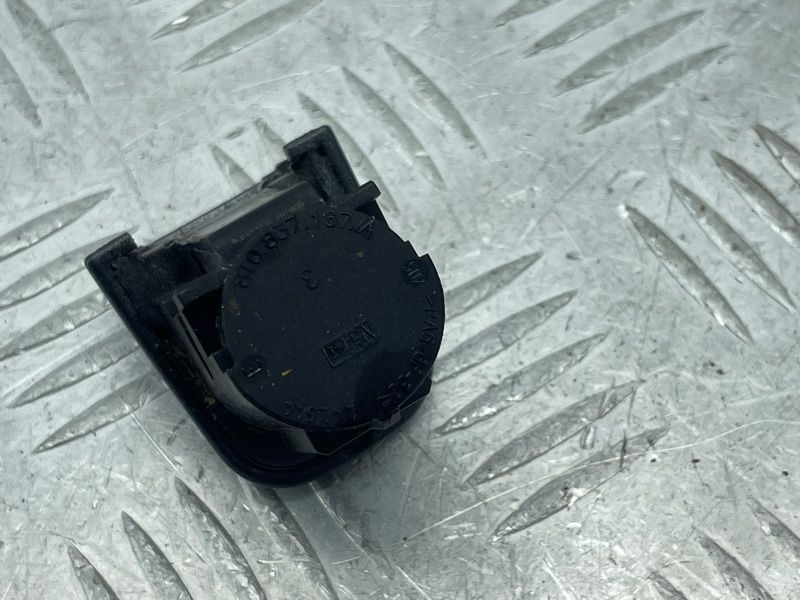 Ковпачок ручки дверей 8T0837167A Audi Q5