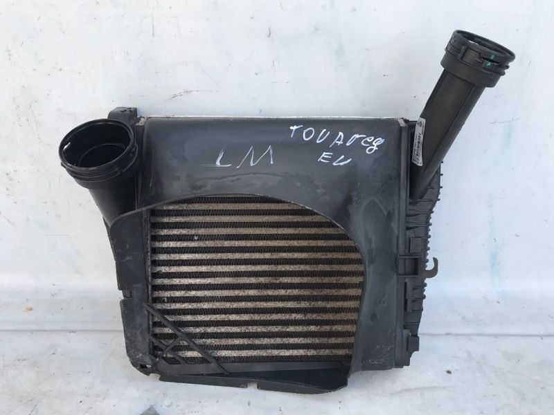 Радиатор интеркулера 7P0145804A Volkswagen Touareg