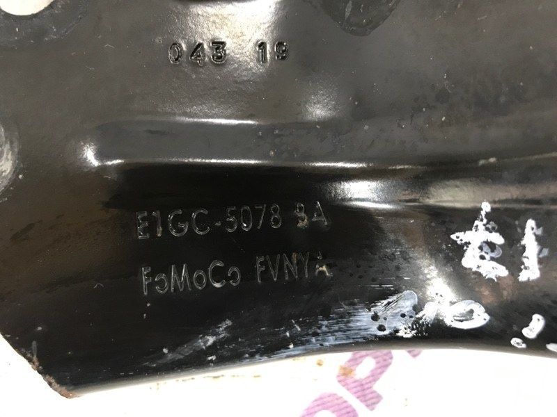 Кронштейн опорный, боковой E1GC5078BA Ford Fusion