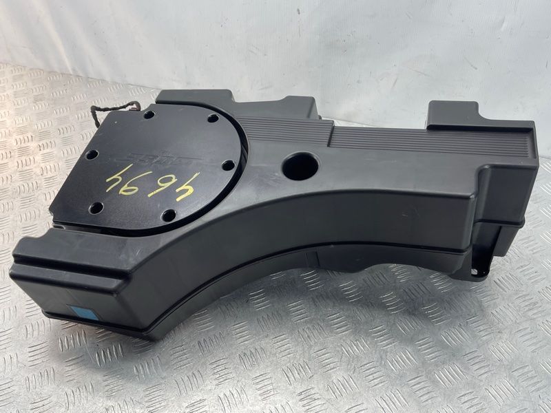 Сабвуфер BOSE 4M0035621A Audi Q7