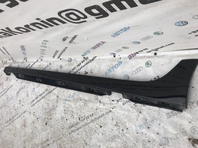 Накладка на поріг 4G0853859D Audi A6