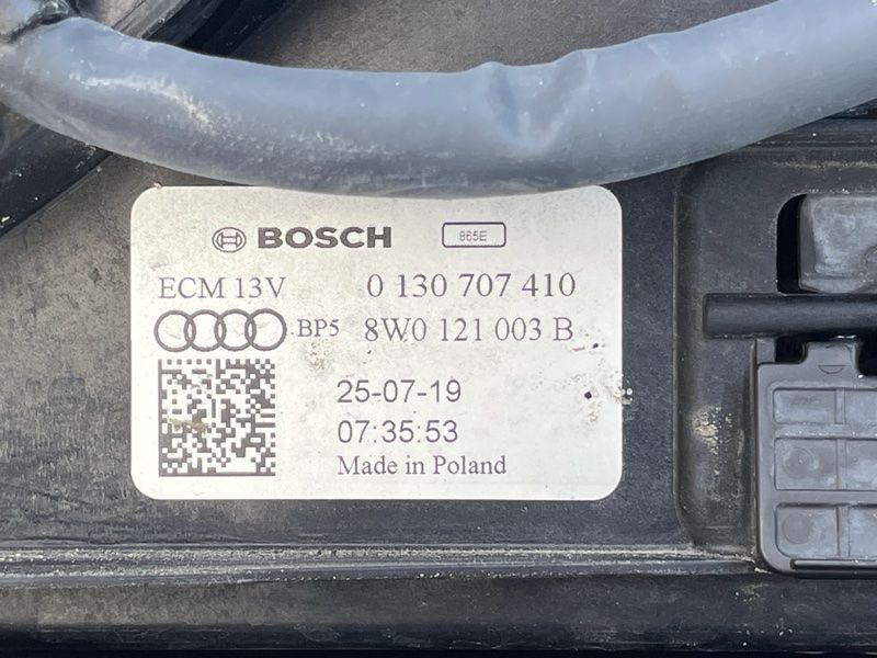 Телевизор / Передняя панель Audi A4