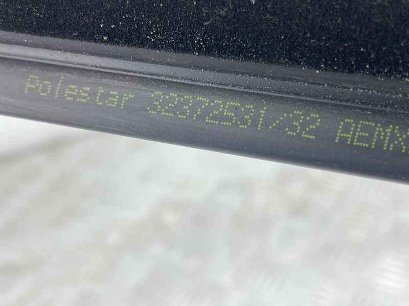 Молдинг / ущільнювач пазу скла Polestar 2
