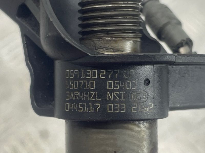 Паливна форсунка 059130277CP Audi A6