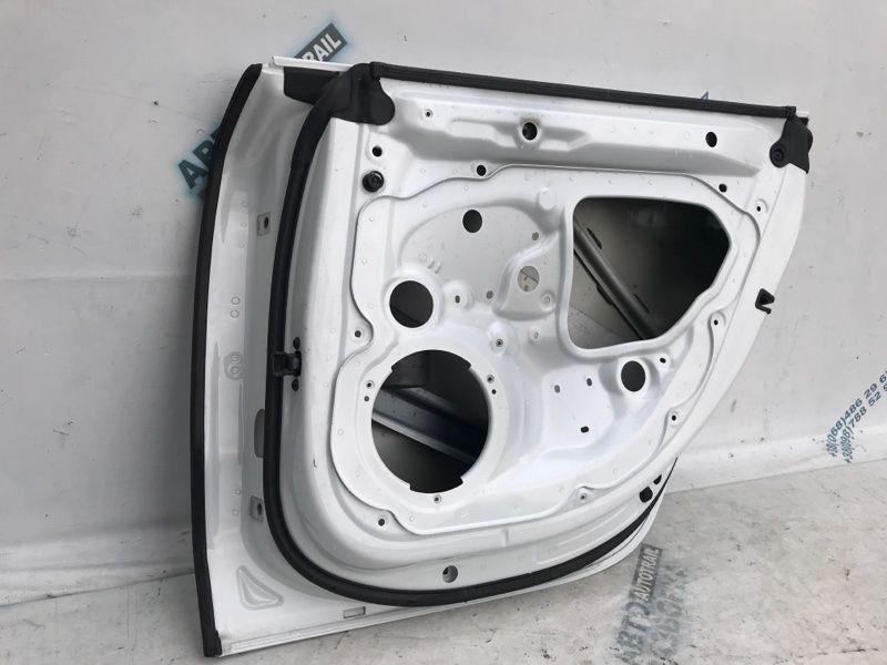 Двері 4G8833052A Audi A7