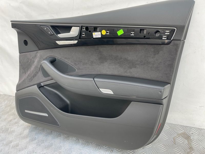 Обшивка дверей Audi A8