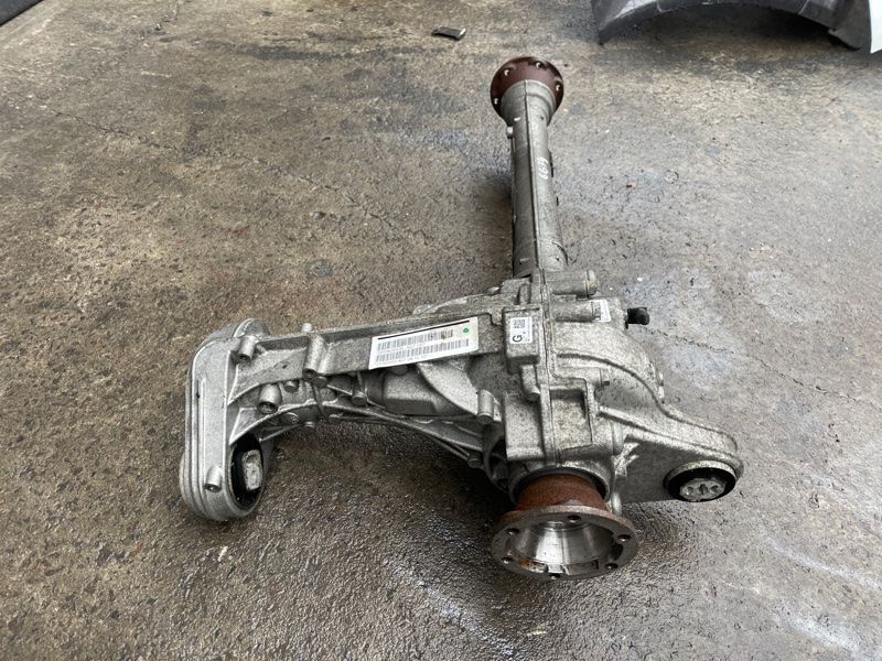 Редуктор переднего моста 0BM409505L Audi Q7
