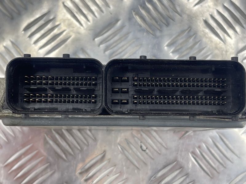 Блок керування двигуном 4L0910551H Audi Q7